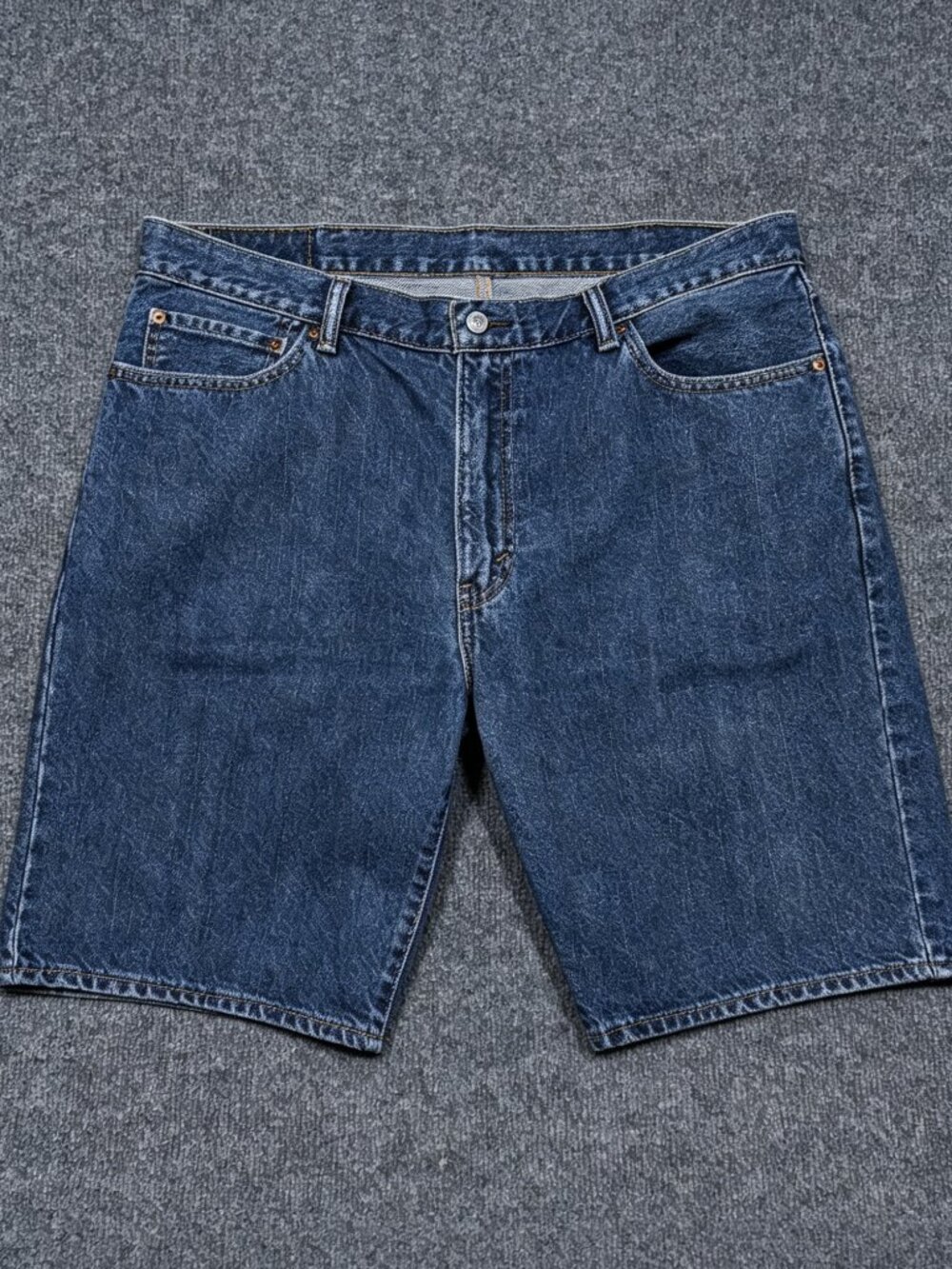 Levis  Shorts Mens 38 Blue Medium Wash Denim Straight Fit Bermuda Casual